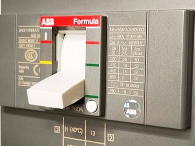 模溫機空氣開關型號怎么選？「歐能機械」優選ABB進口品牌元件