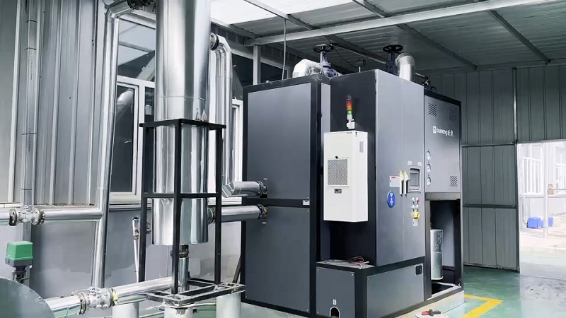 臥式反應(yīng)釜電加熱導(dǎo)熱油爐300KW (1)